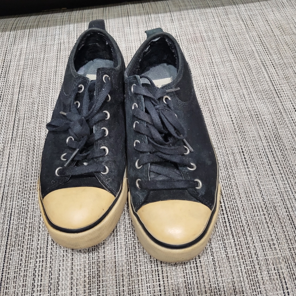 Women Shoes Size 5.5